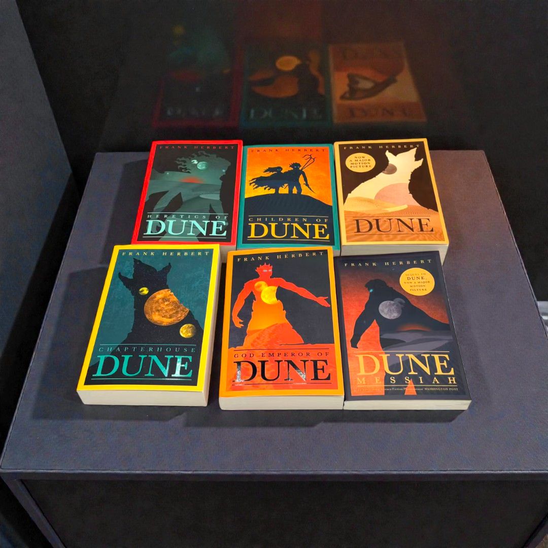 Dune Series 6-Book Collection Set by Frank Herbert (Children of Dune, Dune, Dune Messiah, God Emperor of Dune, Heretics of Dune, Chapter House Dune)