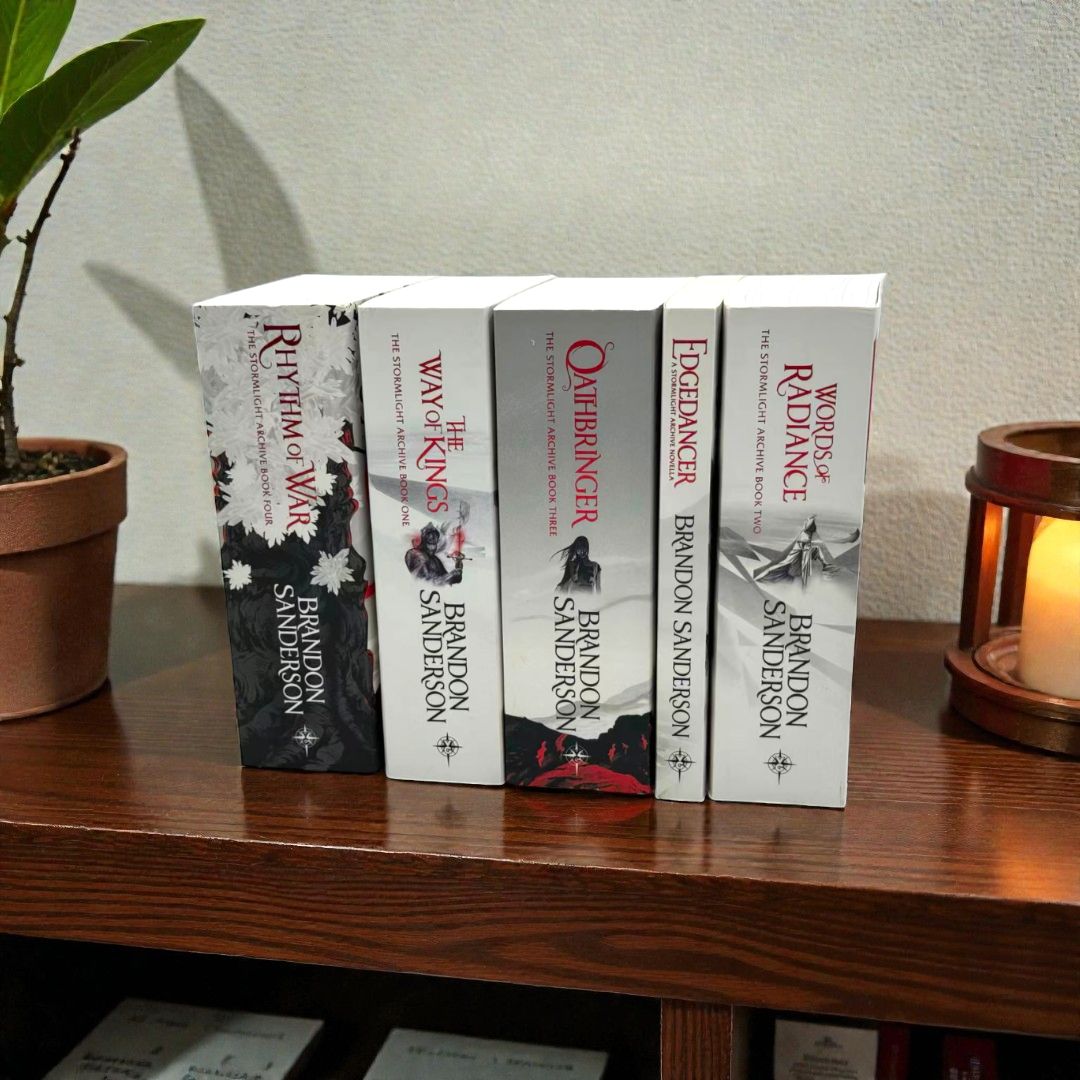 The Stormlight Archive Series by Brandon Sanderson (5-Book Collection Set: The Way of Kings Words of Radiance, Oathbringer, Rhythm of War, Edgedancer)