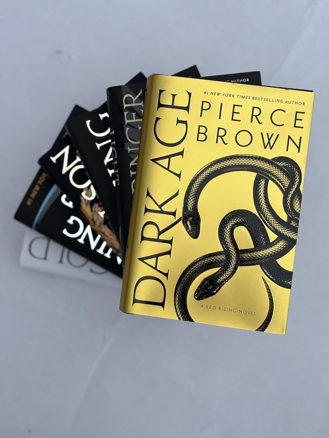 Red Rising Series Vol. 1-6, 6 Books Set, Red Rising, Golden Son, Morning Star, Iron Gold, Light Bringer, Dark Age, by Pierce Brown